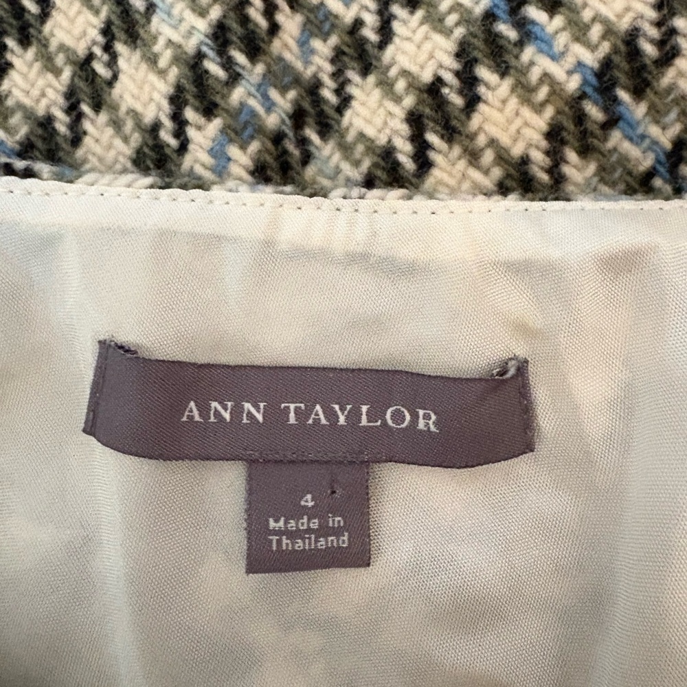 Ann Taylor Women’s Size 4 Skirt Wool-Blend Lined Cream Green Blue Houndstooth - Picture 2 of 16